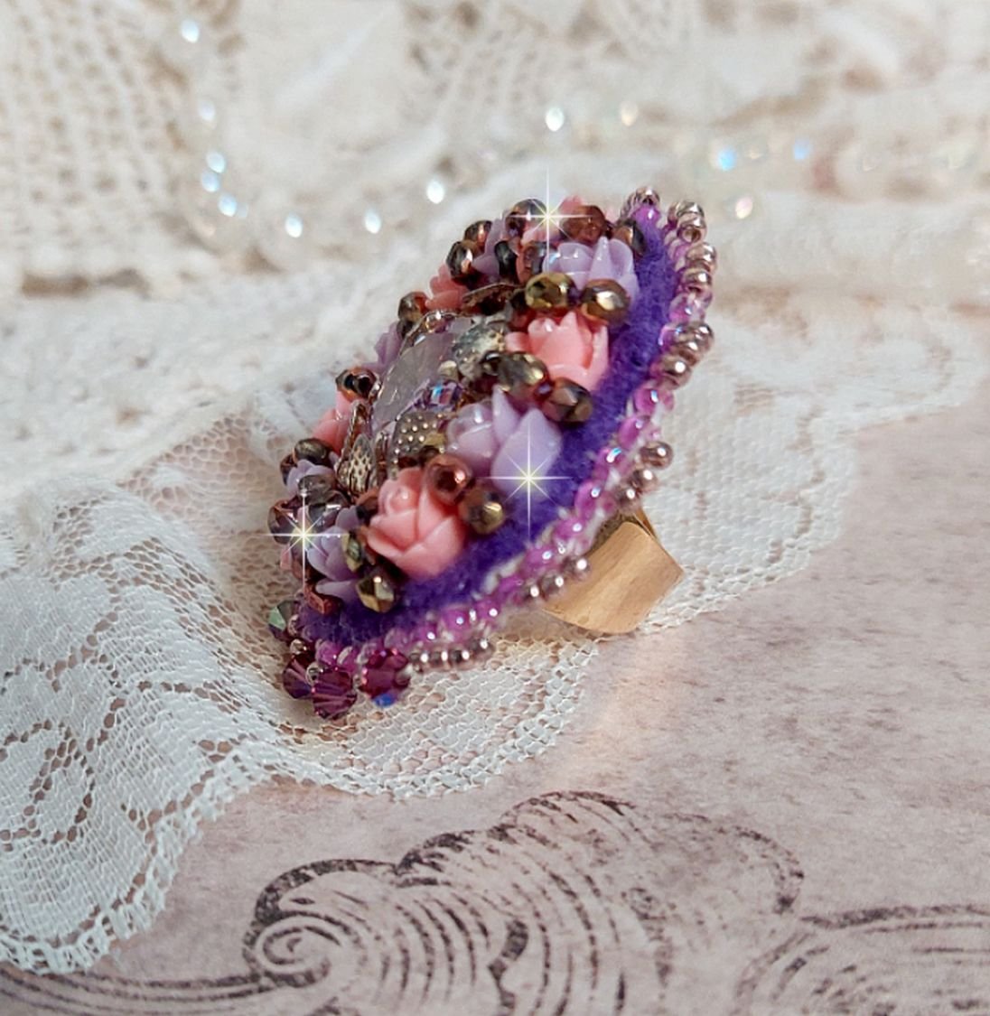 Ice Purple ring embroidered with Swarovski crystals and resin roses