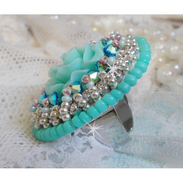 Blue Flowers Haute-Couture ring embroidered with a resin rose and Swarovski crystals 