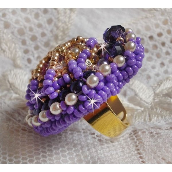 Laureline ring embroidered with round flattened pearls and a Swarovski crystal cabochon