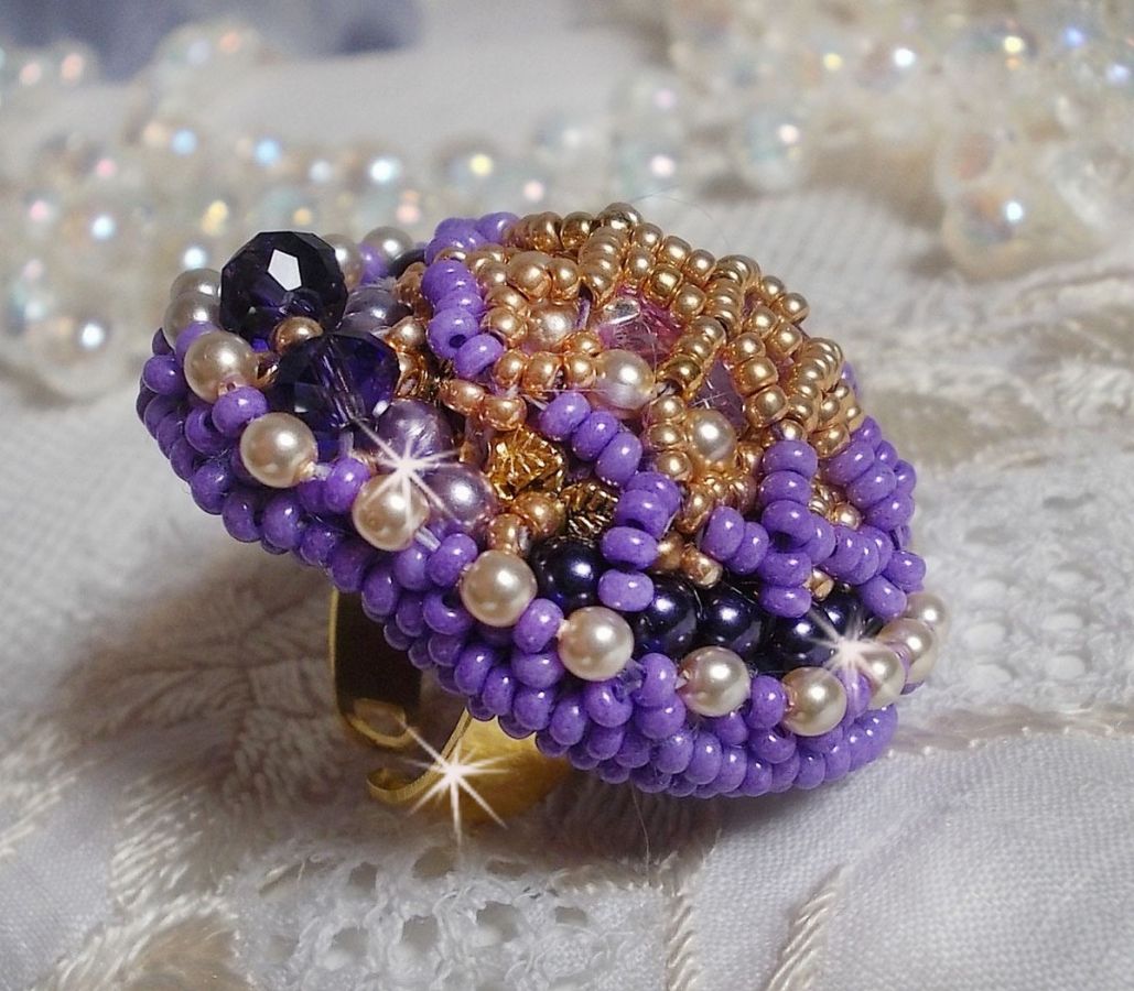 Laureline ring embroidered with round flattened pearls and a Swarovski crystal cabochon