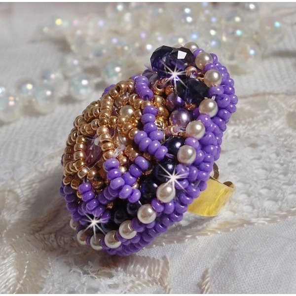 Laureline ring embroidered with round flattened pearls and a Swarovski crystal cabochon