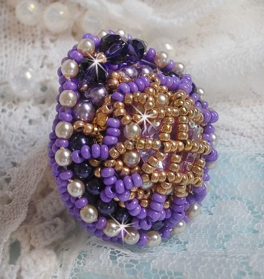 Laureline ring embroidered with round flattened pearls and a Swarovski crystal cabochon