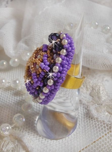 Laureline ring embroidered with round flattened pearls and a Swarovski crystal cabochon