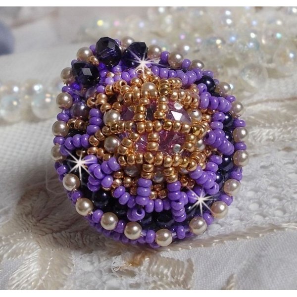 Laureline ring embroidered with round flattened pearls and a Swarovski crystal cabochon