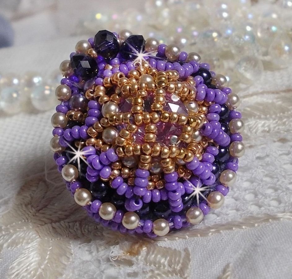 Laureline ring embroidered with round flattened pearls and a Swarovski crystal cabochon