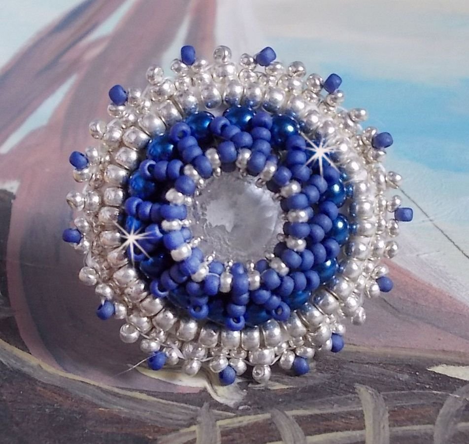 Marine Blue ring embroidered with Swarovski crystal, round pearls and Miyuki seed beads