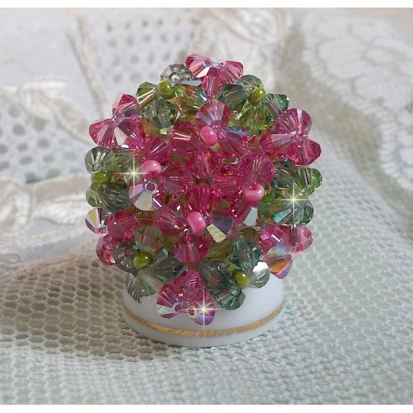 Miss Lady ring with facets and spinning tops in Swarovski crystal