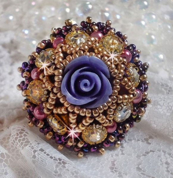 Ring La Passionn&eacute;e de Venise embroidered with a purple resin flower and Crystal rhinestones