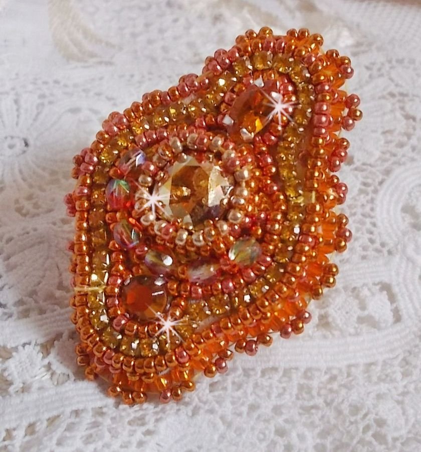 Rumba ring embroidered with a beautiful orange Swarovski crystal, facets and Miyuki beads