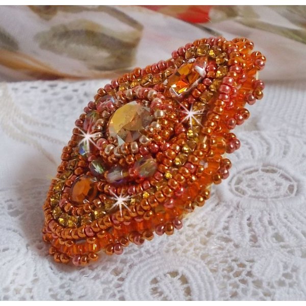 Rumba ring embroidered with a beautiful orange Swarovski crystal, facets and Miyuki beads