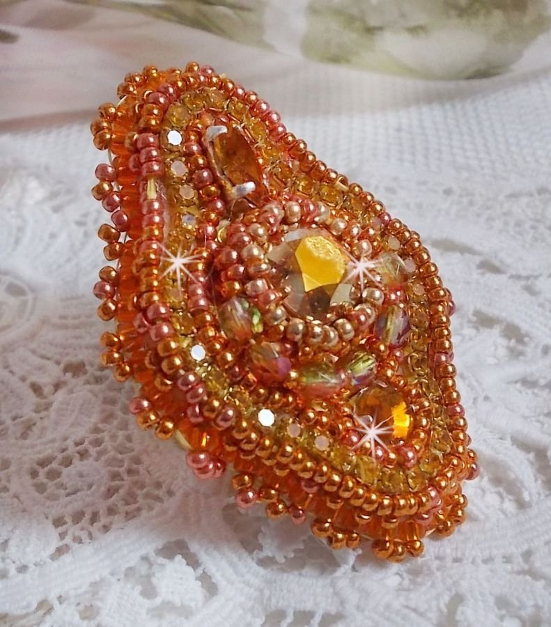 Rumba ring embroidered with a beautiful orange Swarovski crystal, facets and Miyuki beads