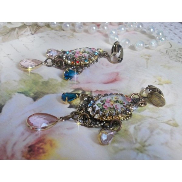 BO Affection of Roses created with glass cabochons representing a bouquet, glass beads, rhinestones of different colors and brass accessories