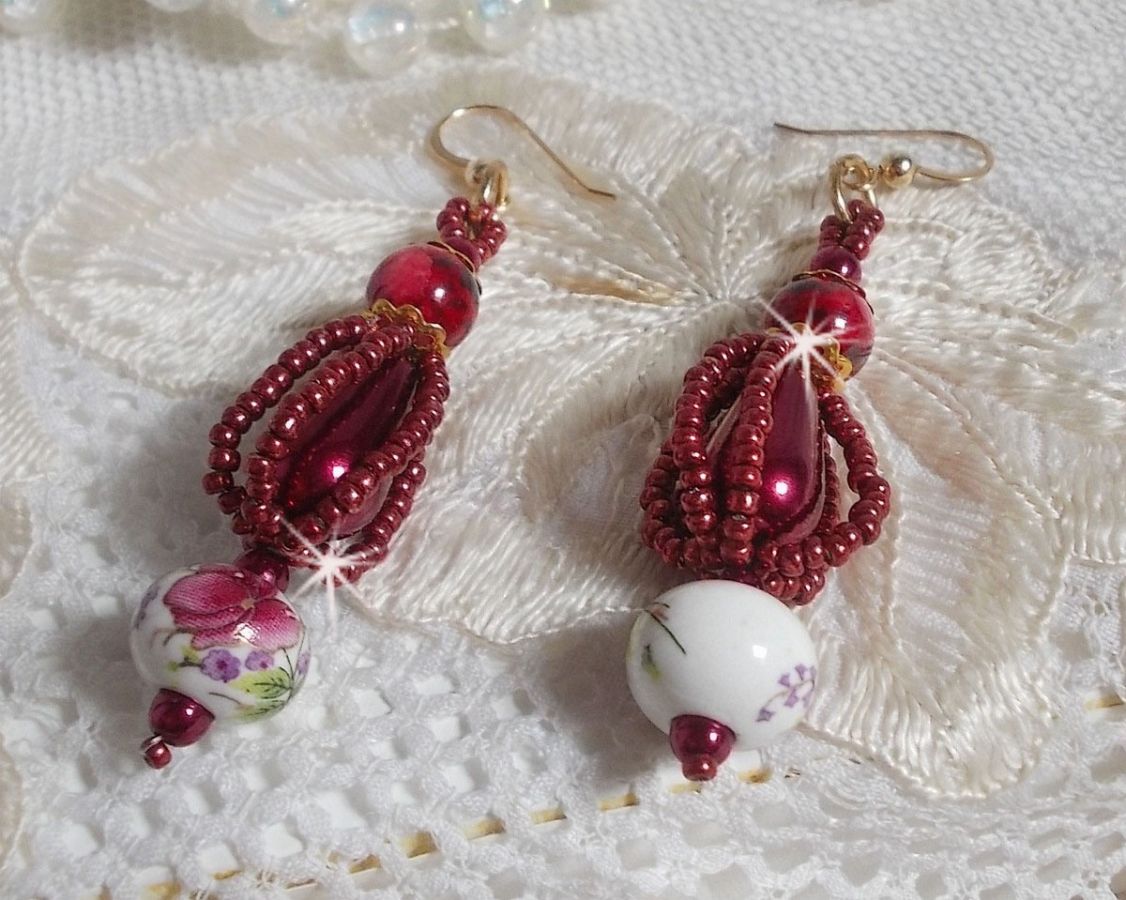 BO Art'D mounted with porcelain beads, pearl beads, Miyuki seed beads and 14K Gold Filled ear hooks.