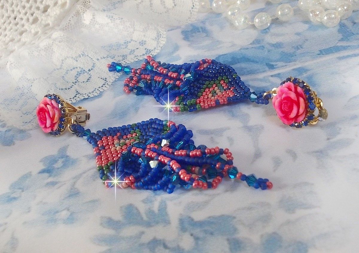 BO Bel'Nuit Bleue created with high quality seed beads, Swarovski crystals, resin cabochons and a rhinestone chain