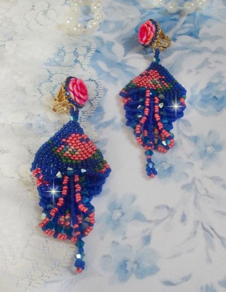 BO Bel'Nuit Bleue created with high quality seed beads, Swarovski crystals, resin cabochons and a rhinestone chain