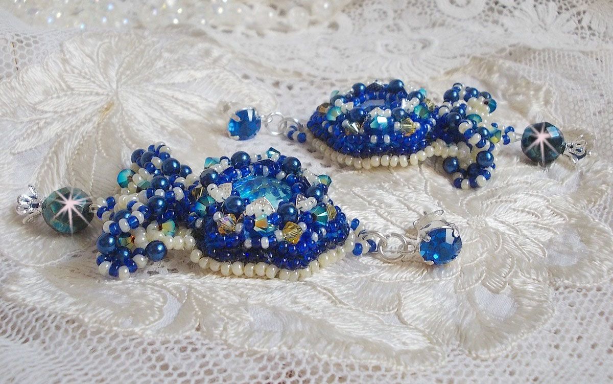 BO Blue Palace Haute-Couture embroidered with Swarovski crystals, pearly pearls, filigree prints and silver 925/1000 cabochon holders