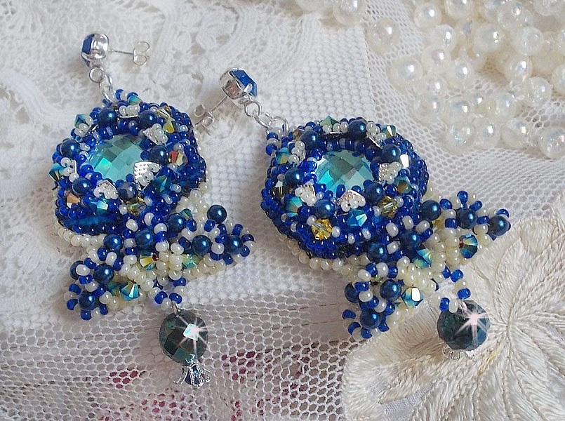 BO Blue Palace Haute-Couture embroidered with Swarovski crystals, pearly pearls, filigree prints and silver 925/1000 cabochon holders