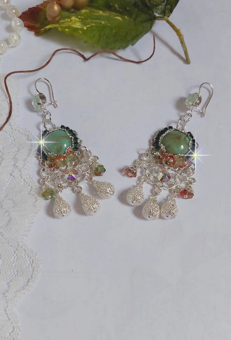BO Blush Light green montées avec cabochons, estampes, breloques, perles Cristal Swarovski