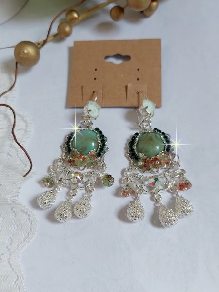 BO Blush Light green mont&eacute;es avec cabochons, estampes, breloques, perles Cristal Swarovski