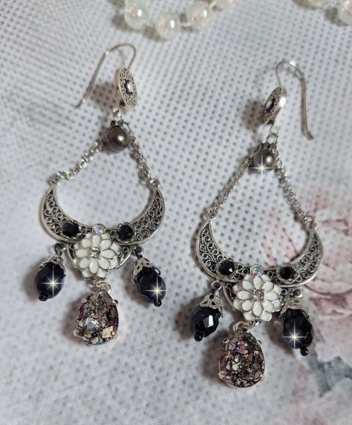BO Bohochic argent&eacute;es et Noir cr&eacute;es avec des cabochons poire en cristal, breloque &eacute;poxy, poires en verre sur des crochets d'oreilles en argent 925