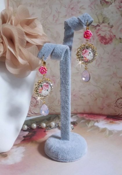 BO Bouquet Valentine created with glass rose bouquet cabochons, resin cabochons and Swarovski crystals 