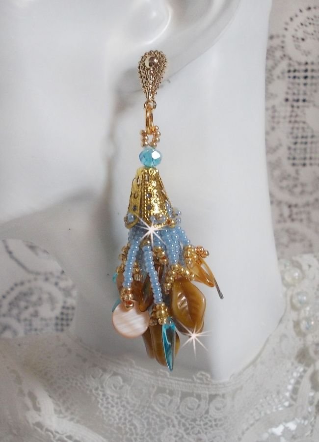 BO Cheyenne with mother-of-pearl sequins and bohemian glass daggers