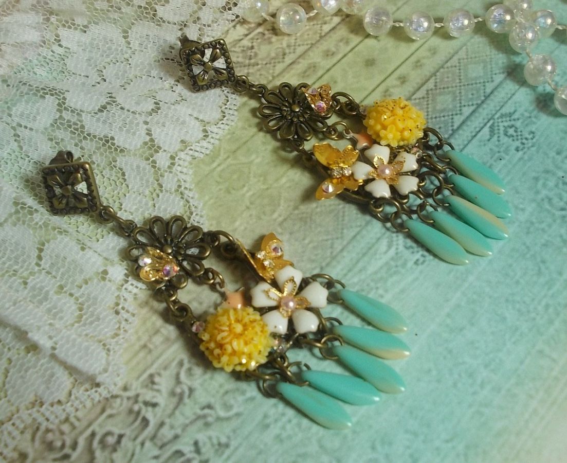 BO Spring Heart created with daggers, resin flowers, PureCrystal and charms