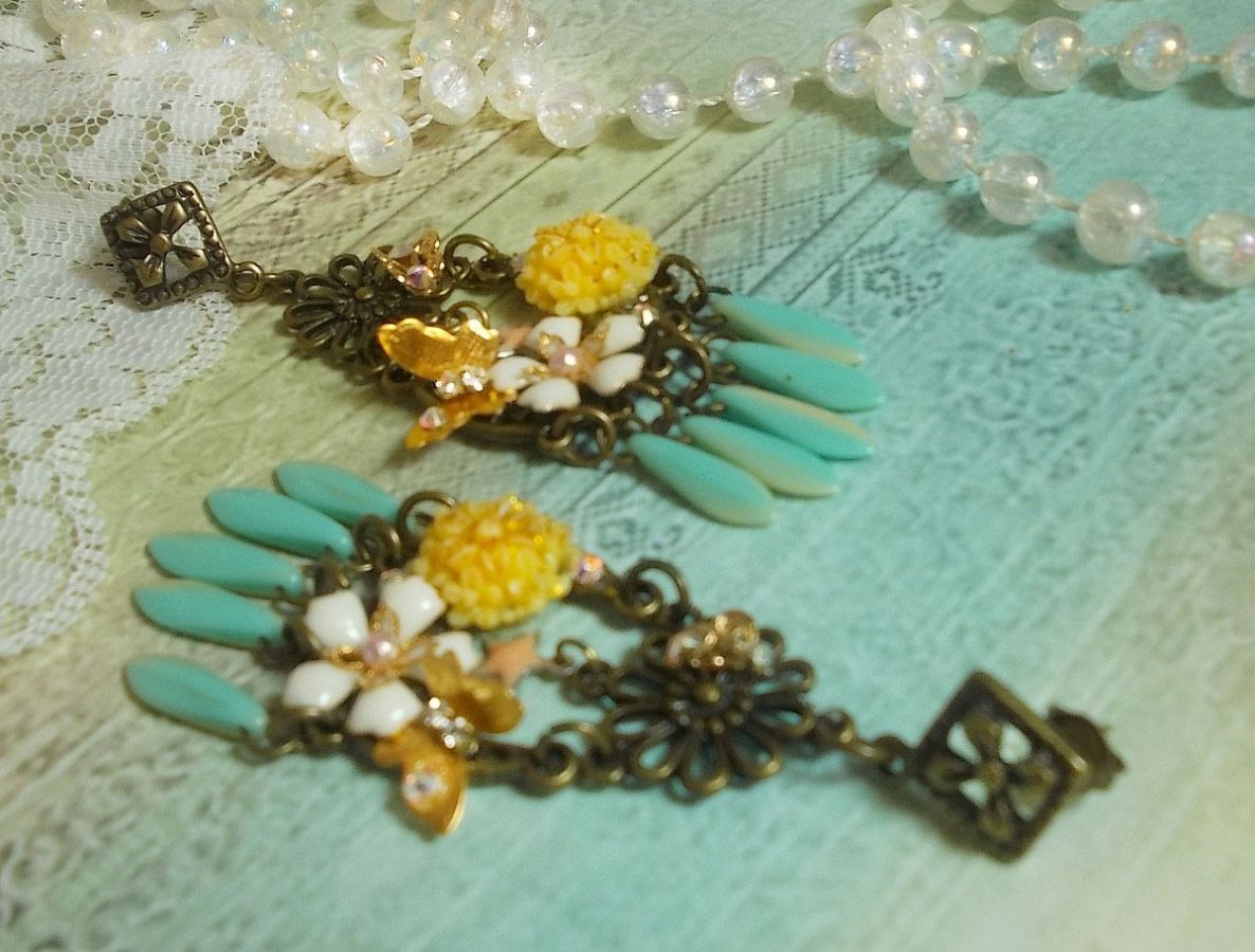 BO Spring Heart created with daggers, resin flowers, PureCrystal and charms