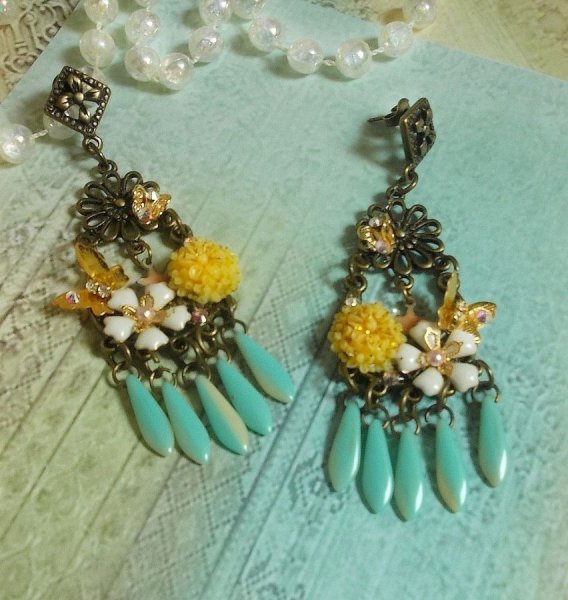 BO Spring Heart created with daggers, resin flowers, PureCrystal and charms