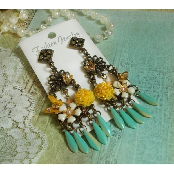 BO Spring Heart created with daggers, resin flowers, PureCrystal and charms