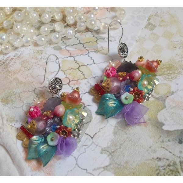 BO Springtime Chic Crown created with various flowers, Murano beads, crystals, various accessories and ear hooks in Silver 925/1000