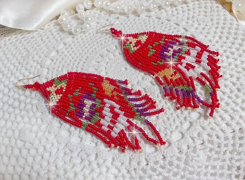 BO Crocus mont&eacute;es avec rocailles en verre, perles cristal Swarovski et crochets Gold Filled 14 carats 