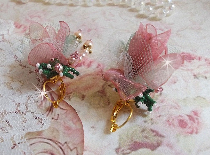 BO Douceur Poudr&eacute;e created with Organza ribbon, tulle, Swarovski crystals, Bohemian glass beads and rocailles