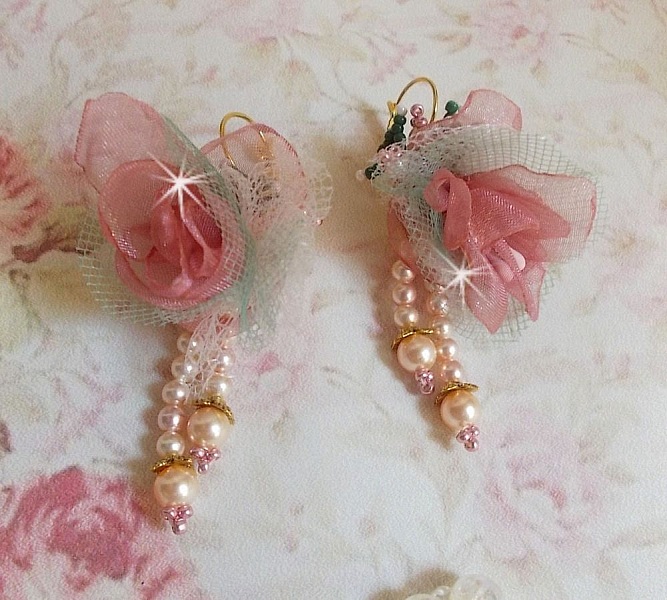 BO Douceur Poudr&eacute;e created with Organza ribbon, tulle, Swarovski crystals, Bohemian glass beads and rocailles