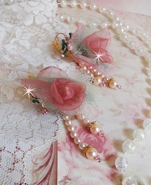 BO Douceur Poudr&eacute;e created with Organza ribbon, tulle, Swarovski crystals, Bohemian glass beads and rocailles