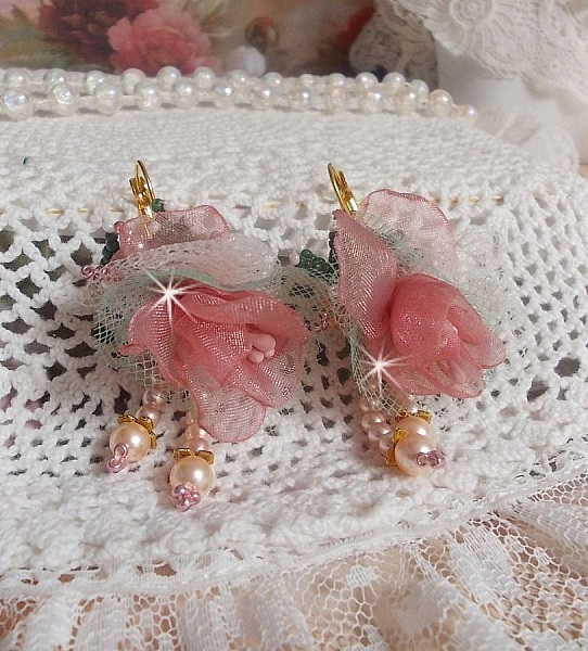 BO Douceur Poudr&eacute;e created with Organza ribbon, tulle, Swarovski crystals, Bohemian glass beads and rocailles