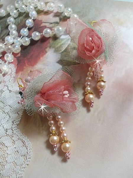 BO Douceur Poudr&eacute;e created with Organza ribbon, tulle, Swarovski crystals, Bohemian glass beads and rocailles