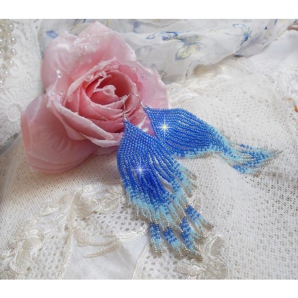 BO Soft Blue Dreams created with quality seed beads in Sapphire Blue, Sky Blue and Silver with 925/1000 silver ear hooks