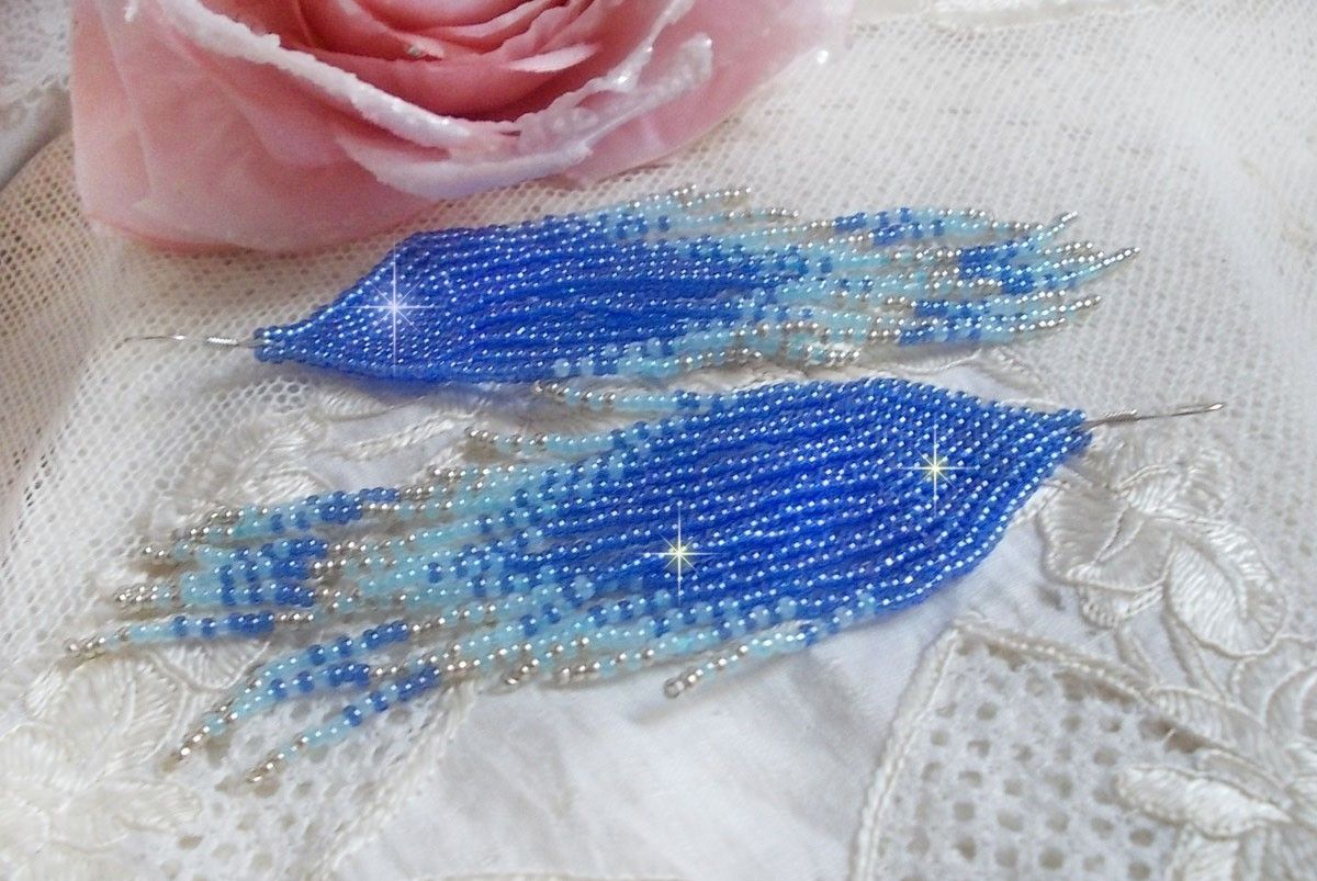 BO Soft Blue Dreams created with quality seed beads in Sapphire Blue, Sky Blue and Silver with 925/1000 silver ear hooks