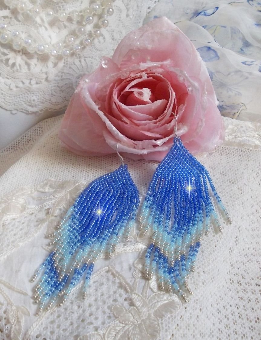 BO Soft Blue Dreams created with quality seed beads in Sapphire Blue, Sky Blue and Silver with 925/1000 silver ear hooks