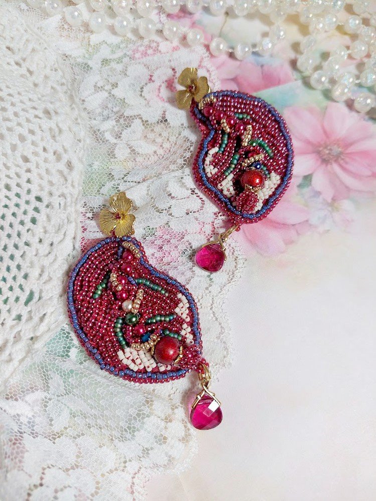 BO Enchantment of Autumn embroidered with Swarovski crystals, pearls and seed beads