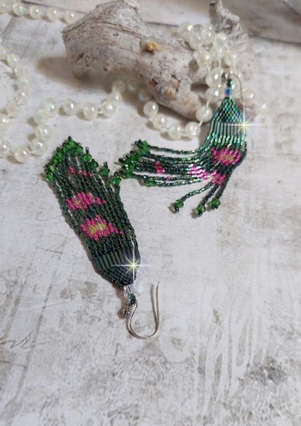 BO Evasion mont&eacute;es avec rocailles verres, tubes, perles cristal Swarovski et crochets d&rsquo;oreilles Argent 925