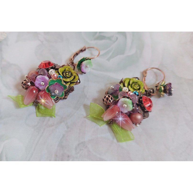 BO Fantasia of Flowers created with crystals, pearly round beads, beads, resin bells, glass and Organza Anis ribbon