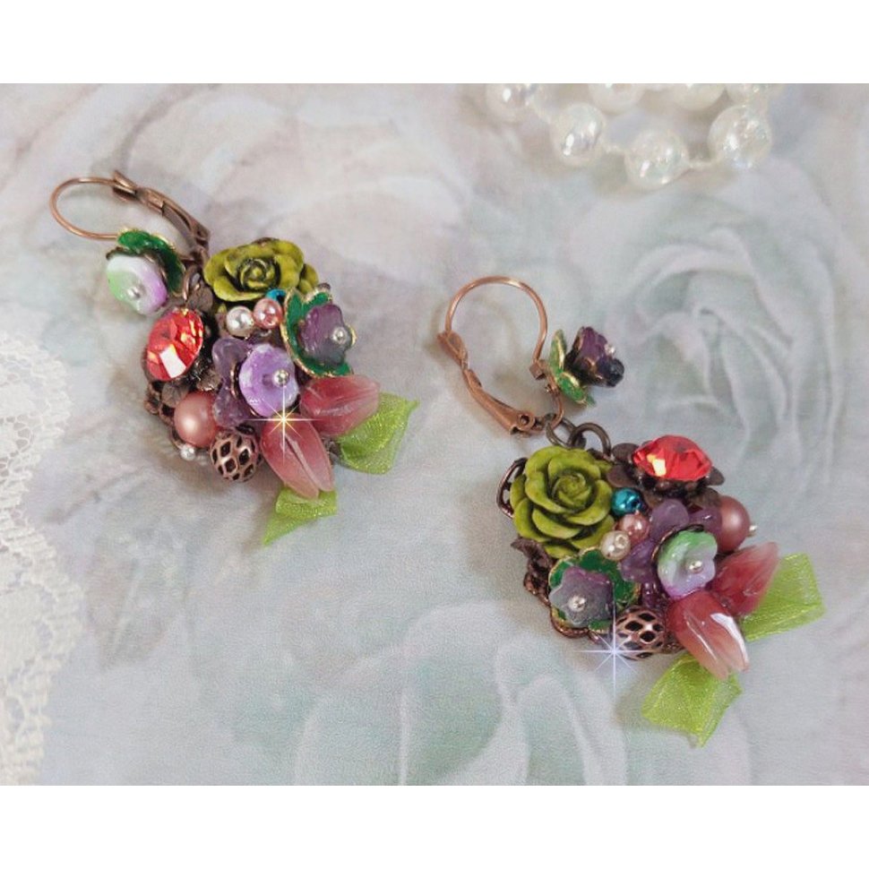 BO Fantasia of Flowers created with crystals, pearly round beads, beads, resin bells, glass and Organza Anis ribbon