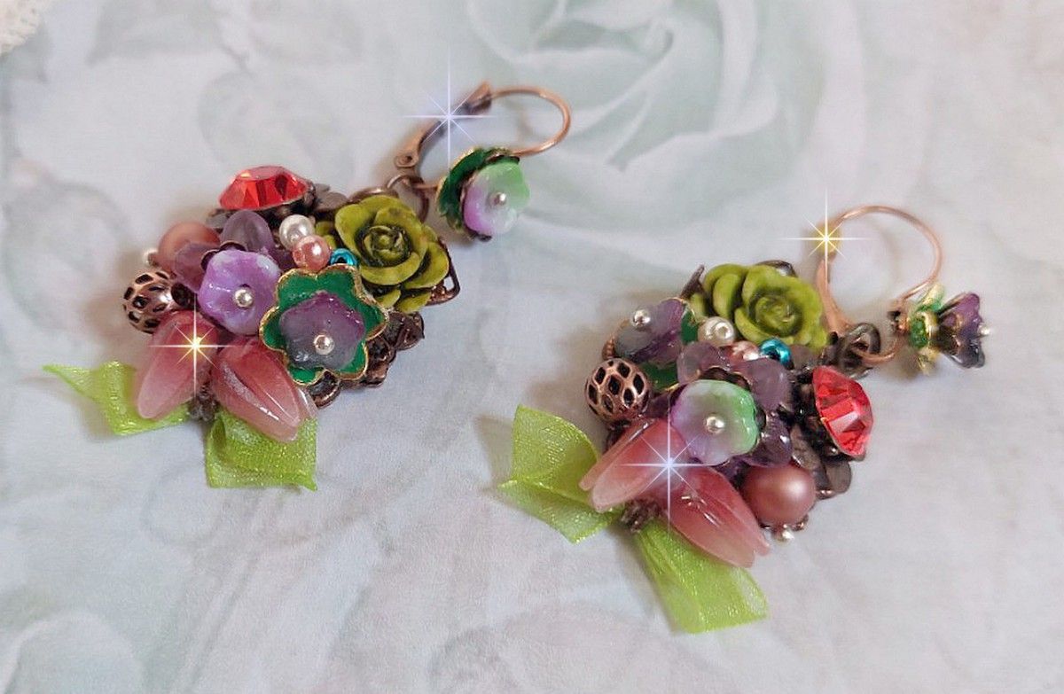 BO Fantasia of Flowers created with crystals, pearly round beads, beads, resin bells, glass and Organza Anis ribbon