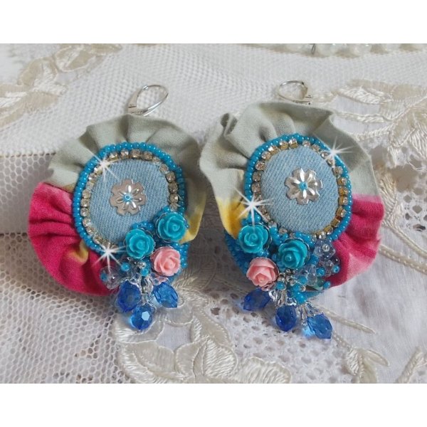 BO Far West embroidered with denim fabric speckled, resin roses, Swarovski crystals, various beads, seed beads and silver sleepers 925/1000 other beads