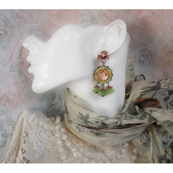 BO Forest of Flowers created with lucite flowers, magnifying glass cabochons, crystals, prints and various accessories