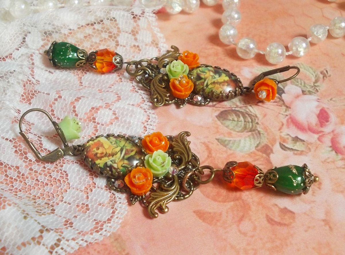 BO Fairy Aloes Pumpkin created with magnifying glass cabochons, resin roses and crystals