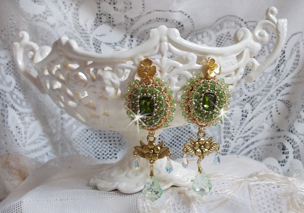 BO Garden Party embroidered with vintage green cabochons, Swarovski crystals, pearl beads and Miyuki seed beads