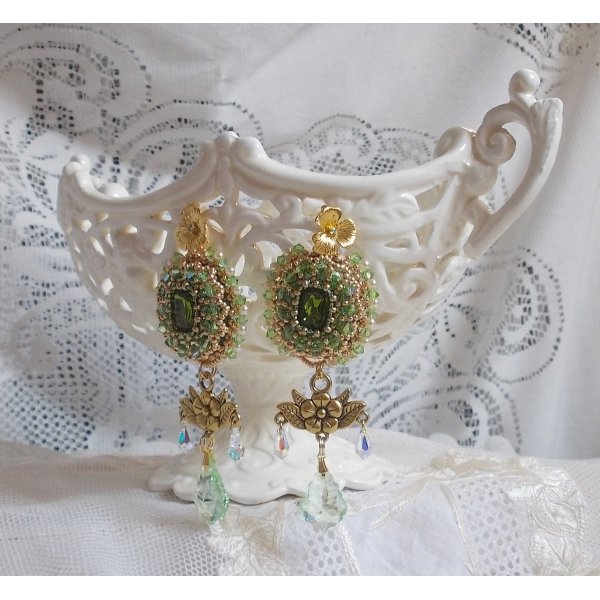 BO Garden Party embroidered with vintage green cabochons, Swarovski crystals, pearl beads and Miyuki seed beads